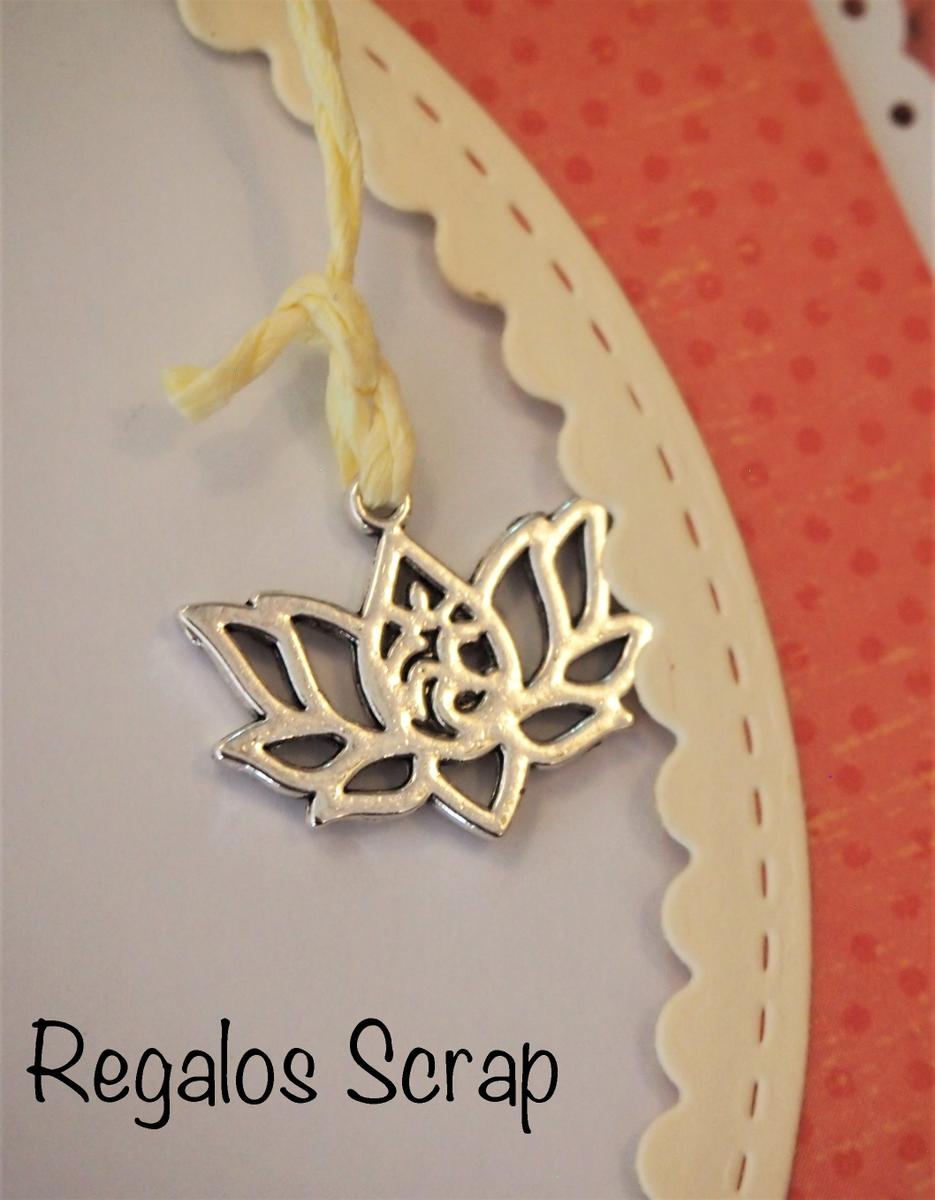 Detalles del libro hecho a mano