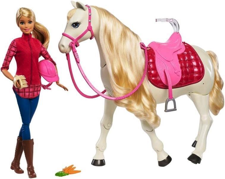 Barbie y su caballo interactivo
