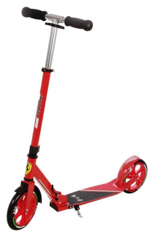 Scooter de dos ruedas Ferrari en rojo