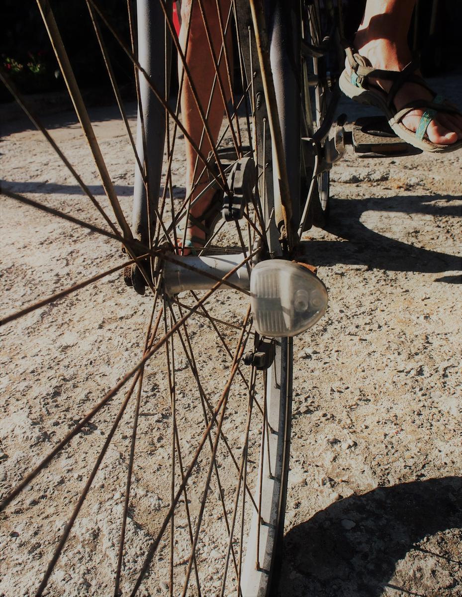 Luz instalada en rueda de bicicleta
