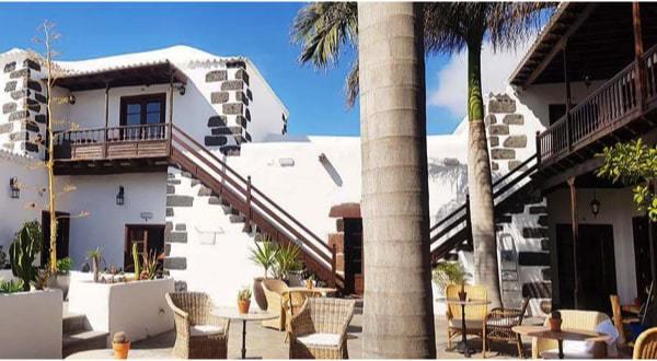 Hotel Palacio Ico en Lanzarote- patio interior