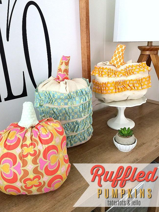 Calabazas de Halloween - calabazas hechas con telas de colores