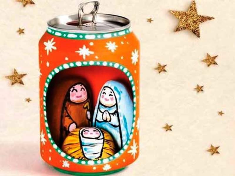 reciclando lata de coca cola para pesebre navideño