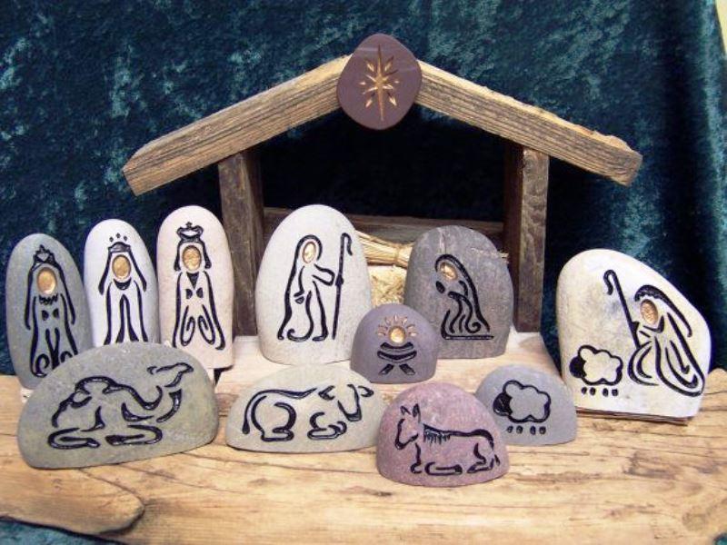 piedra pintada para nacimiento navidad