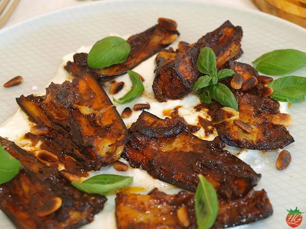 Berenjena asada con ajo negro HortoGourmet