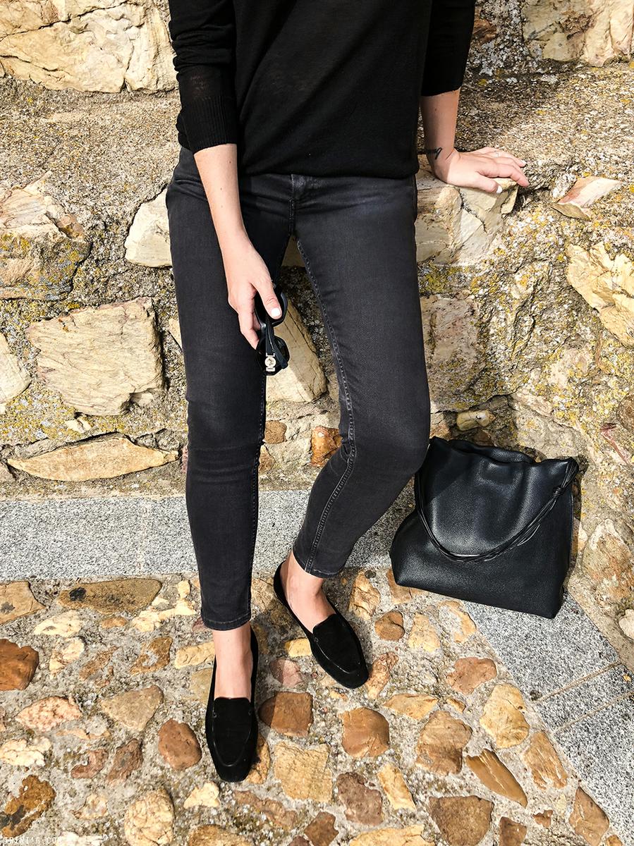 Trini | Balenciaga jeans Versace sunglasses