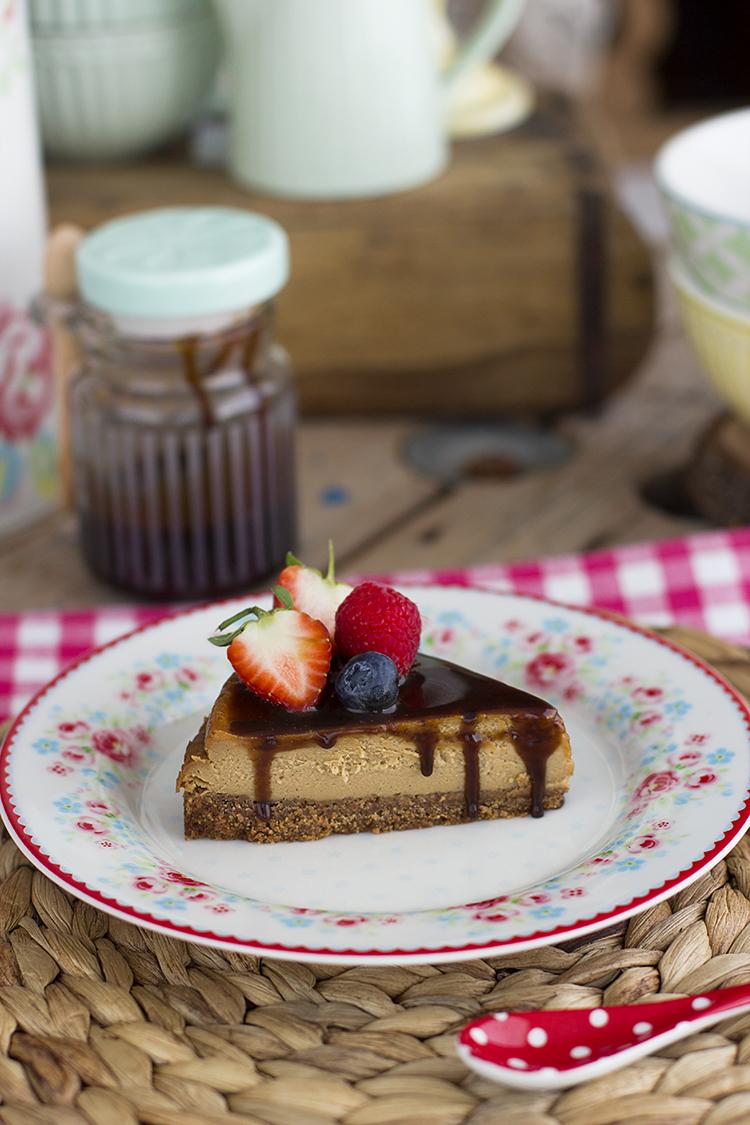 Cheesecake de Caramelo saludable con ingredientes sencillos