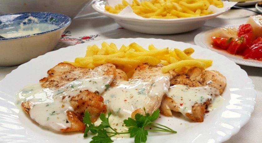 Filetes de pollo en salsa