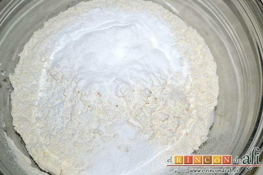 Pastel del diablo, mezclar en un bol la harina, la sal, el bicarbonato y la levadura, todo tamizado