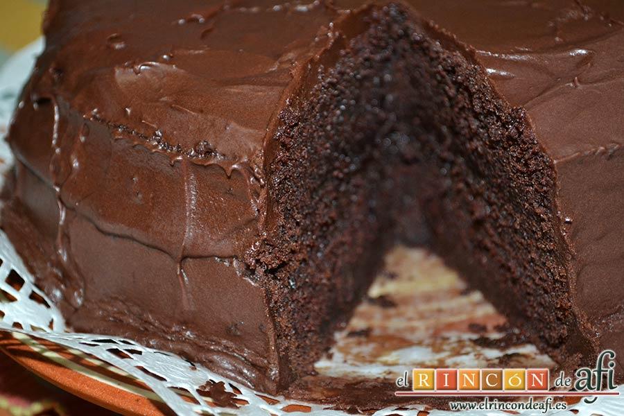 Pastel del diablo, servir