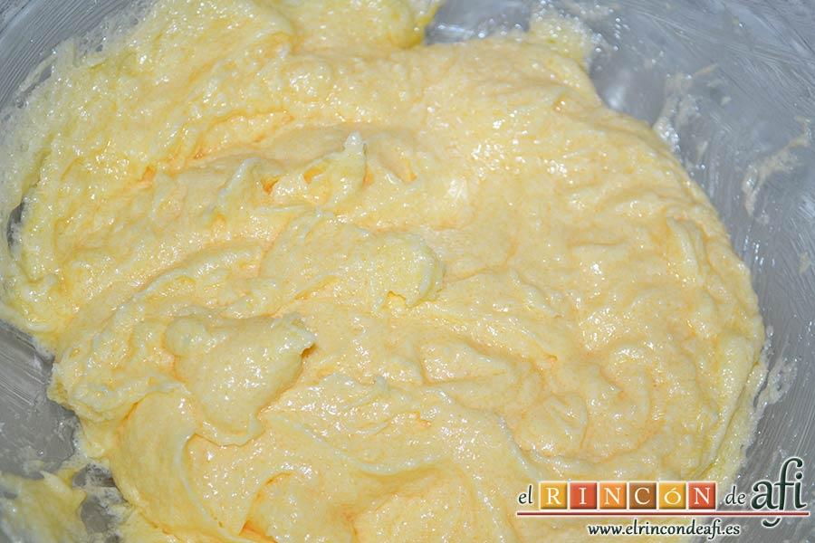 Pastel del diablo, mezclar bien