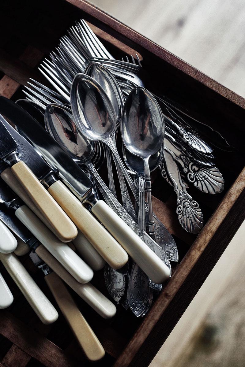 instalación-floral-gran-formato-cuberteri-MariaAlgaraPhotography-desayuno