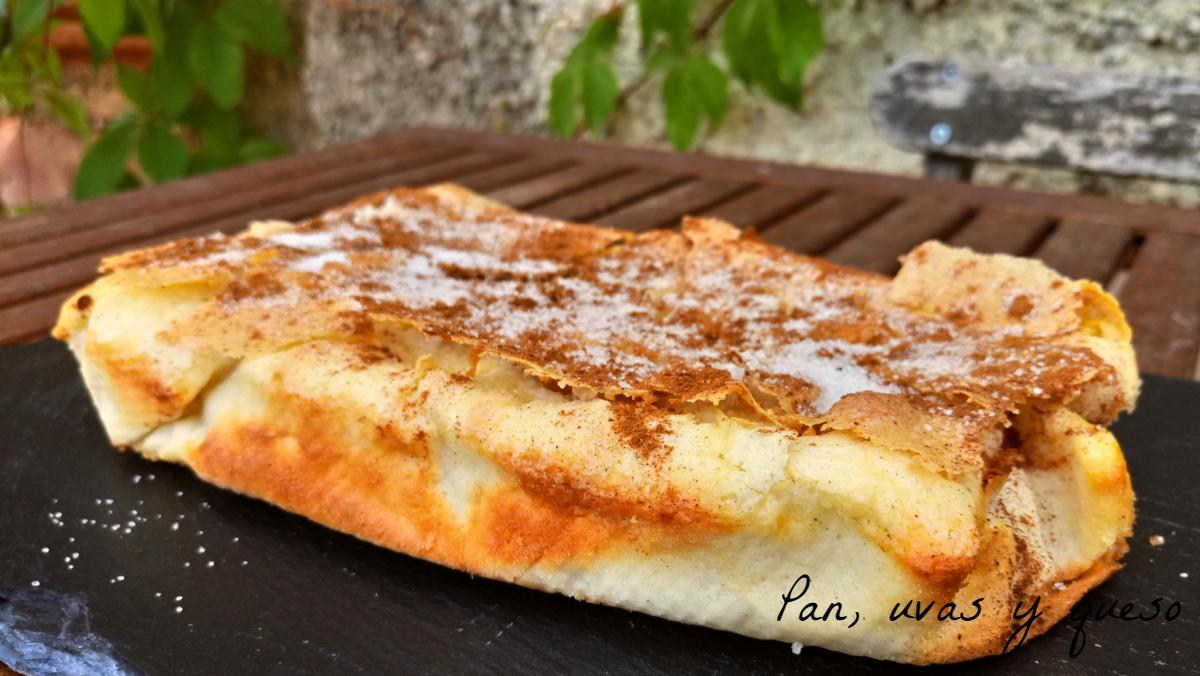 bica blanca de laza thermomix - pan, uvas y queso