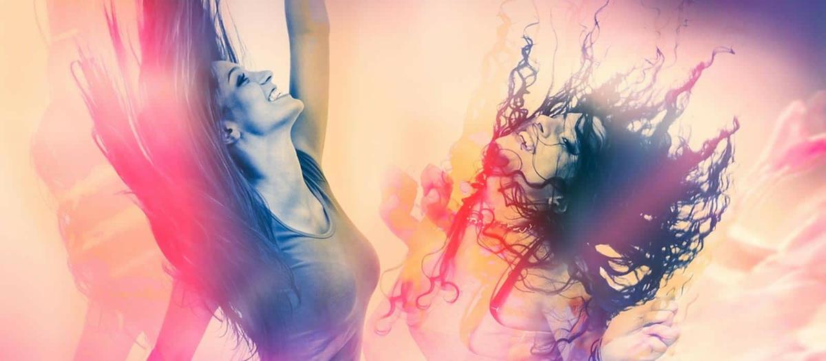 chicas bailando en boda