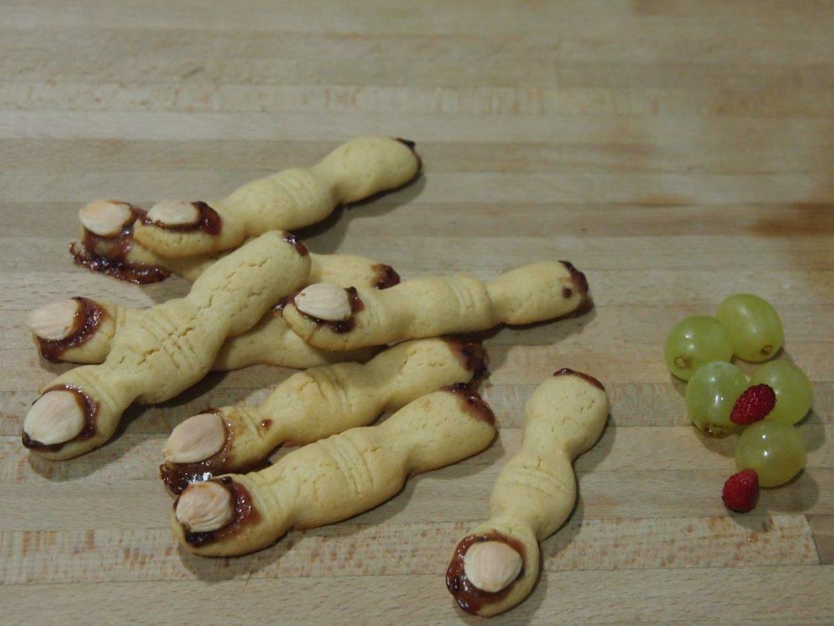 Dedos de bruja listos para comer