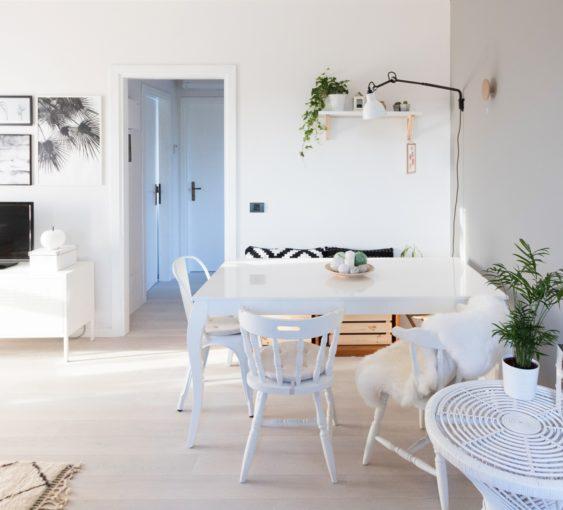 salón de estilo nórdico antes y después