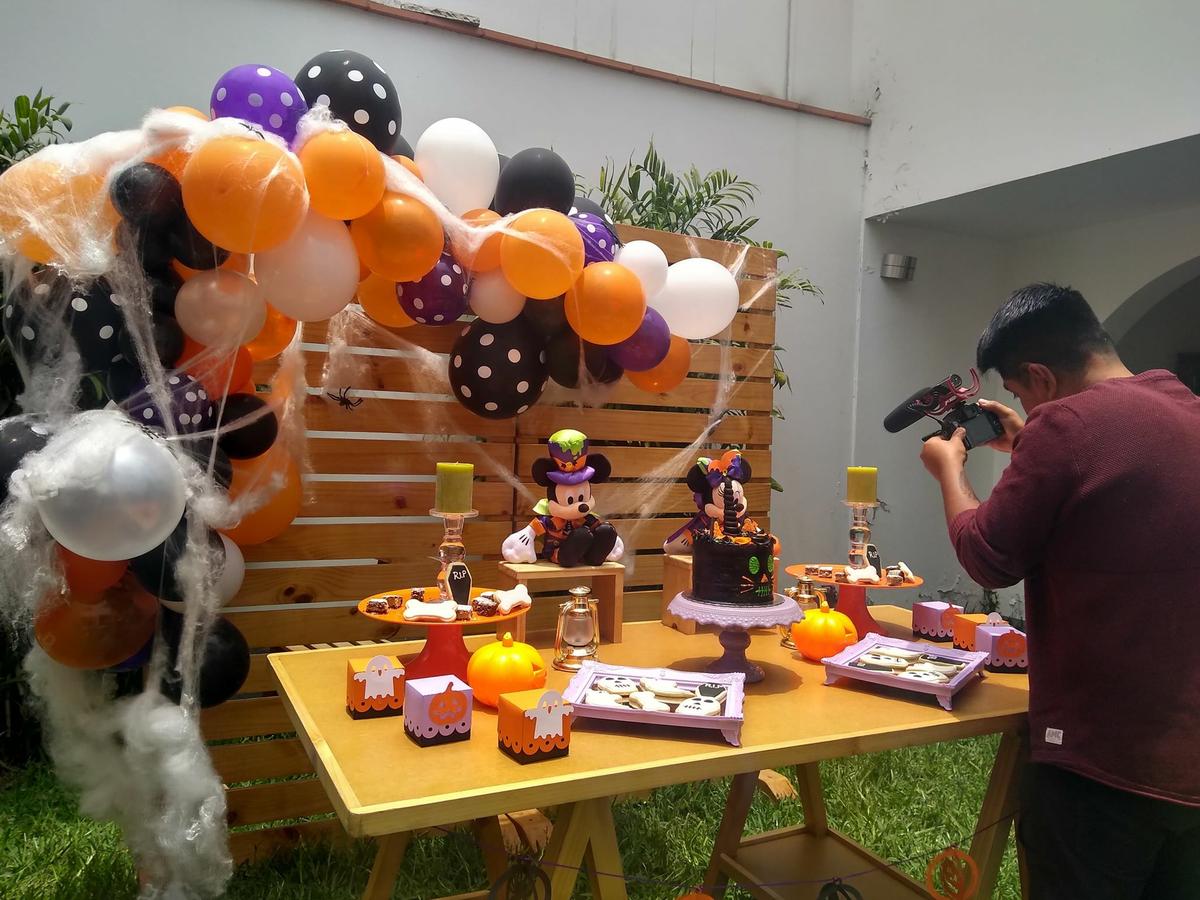 45146066_595888070844965_2913119584930234368_n