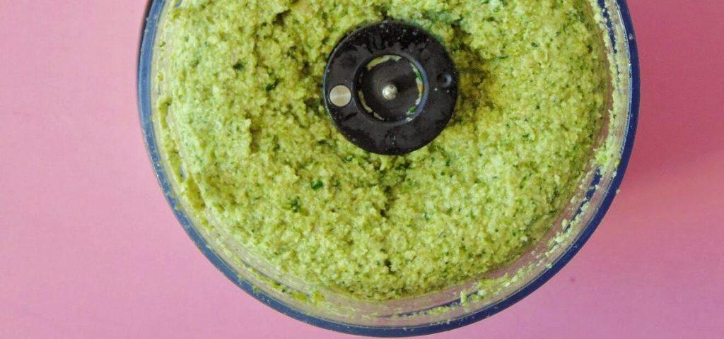 como hacer pesto de brocoli | pesto de brócoli con albahaca