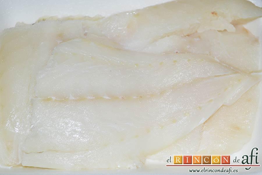 Bacalao en salsa de tomate y pimiento verde, preparar el bacalao