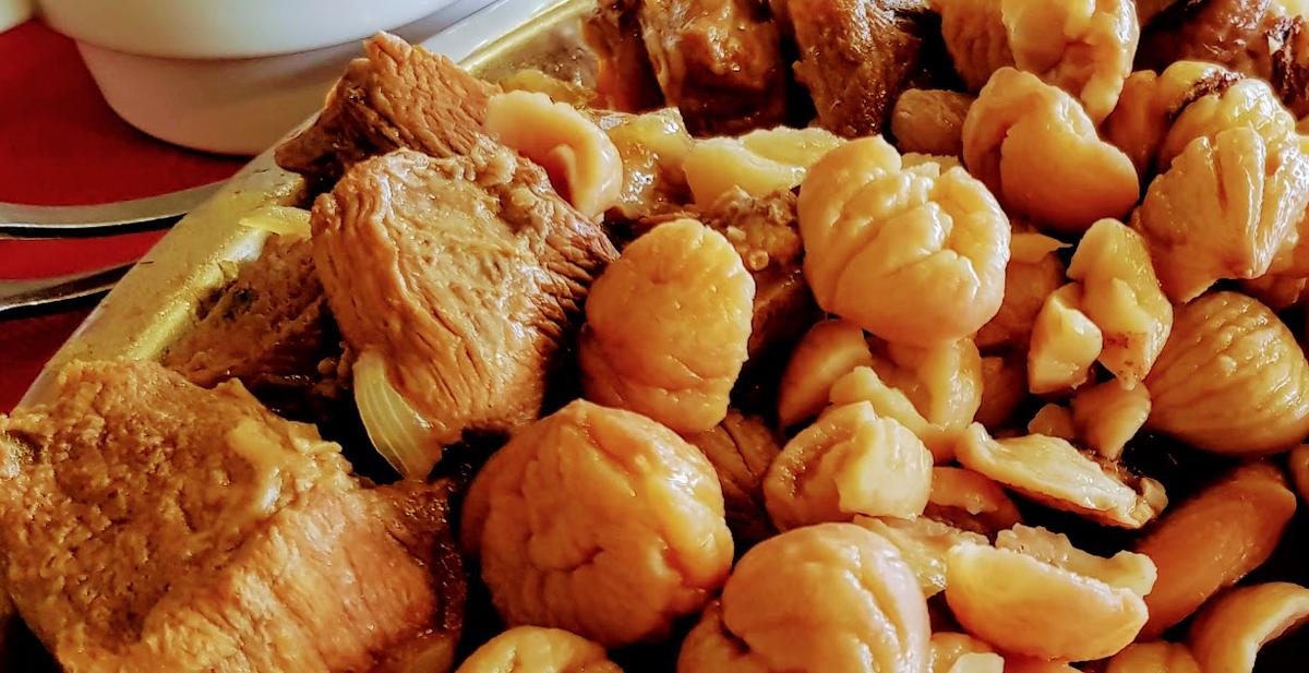 Jabalí con guarnición de castañas