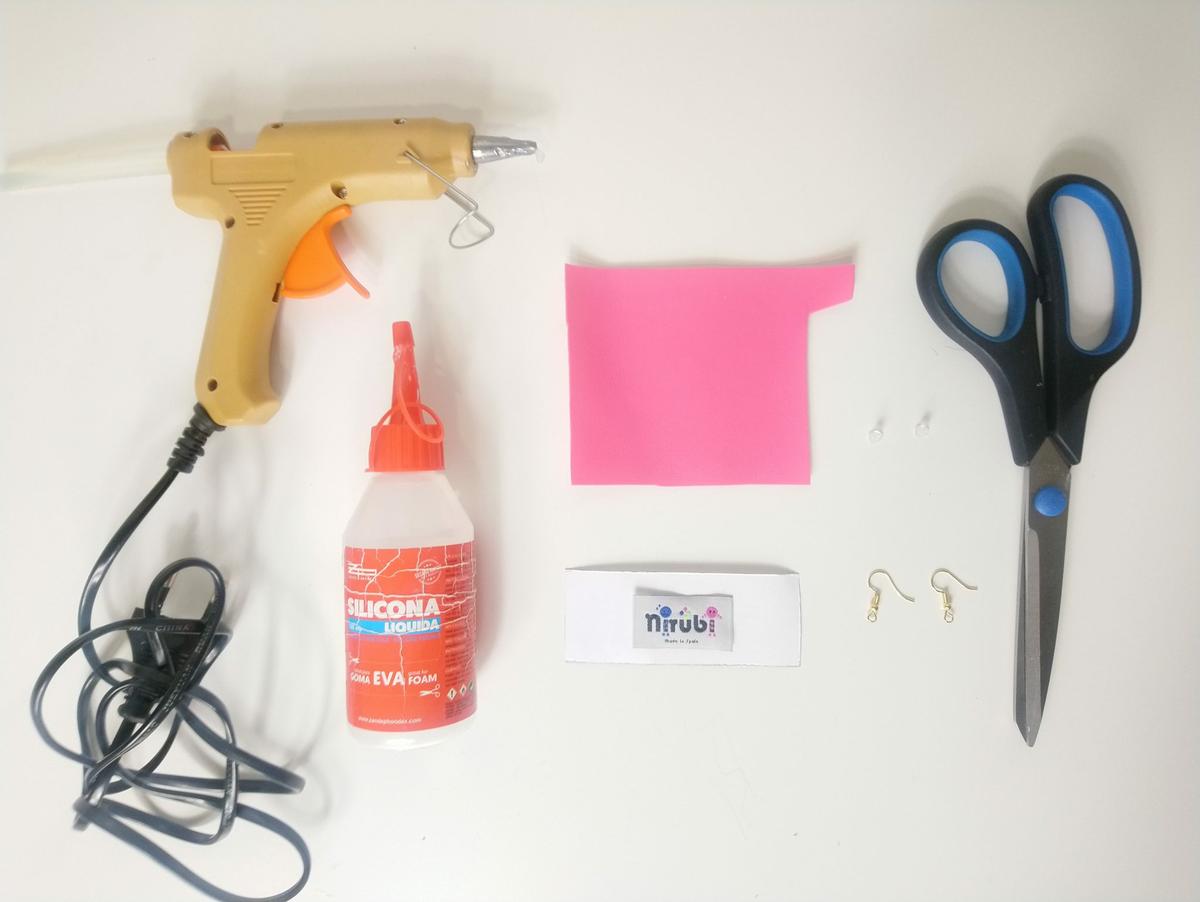 Pendientes de polipiel ( Borla ) ¡ Con patrones gratis !