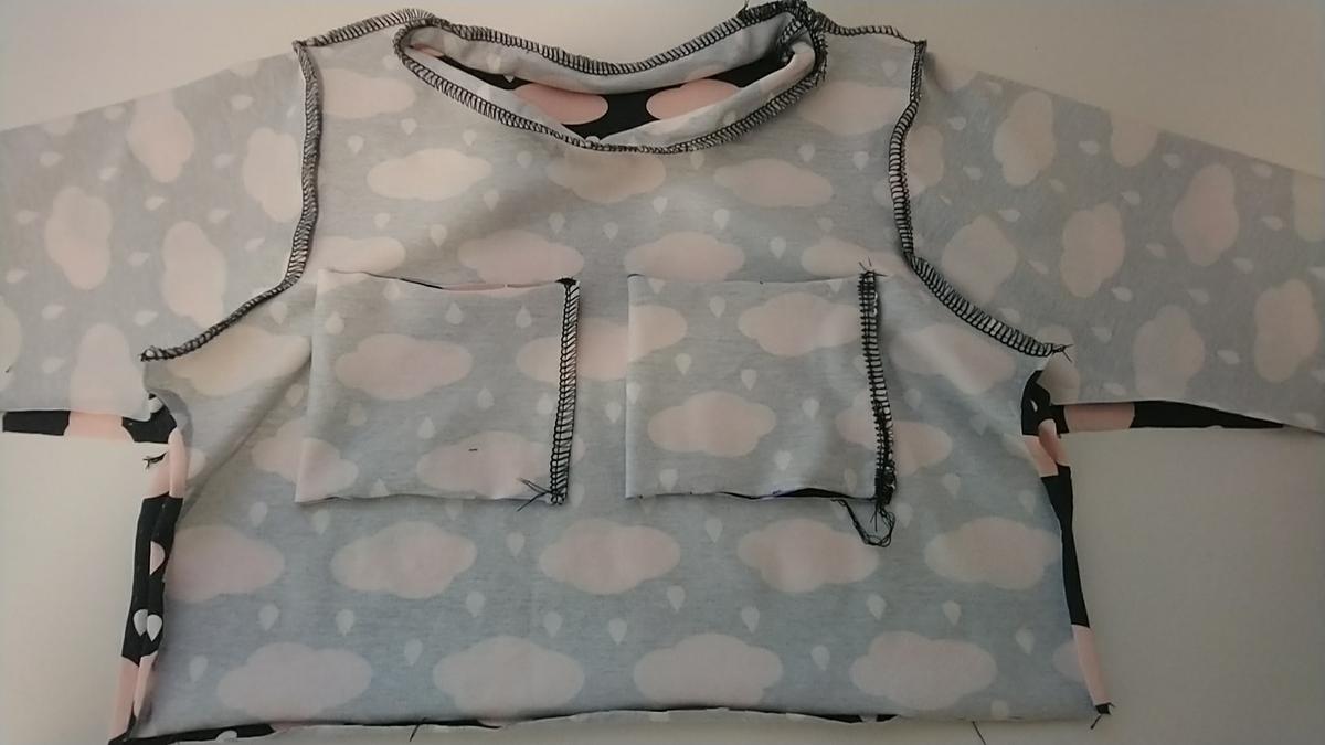 Vestido infantil de tela de punto ¡ Con patrones gratis !
