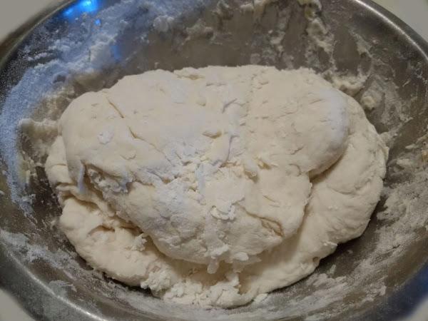 pan relleno de cebolla y queso