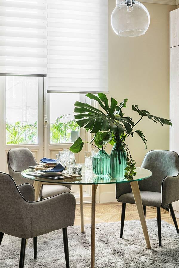 Zona de comedor en Cocina Conforama