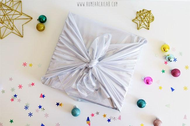 envolver regalos con tela