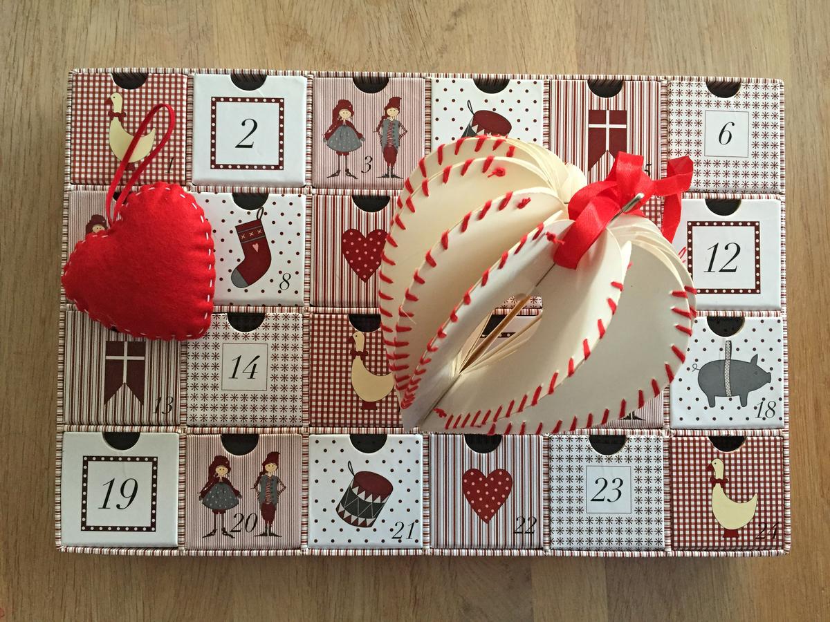 My small Christmas findings in the thrift store 02