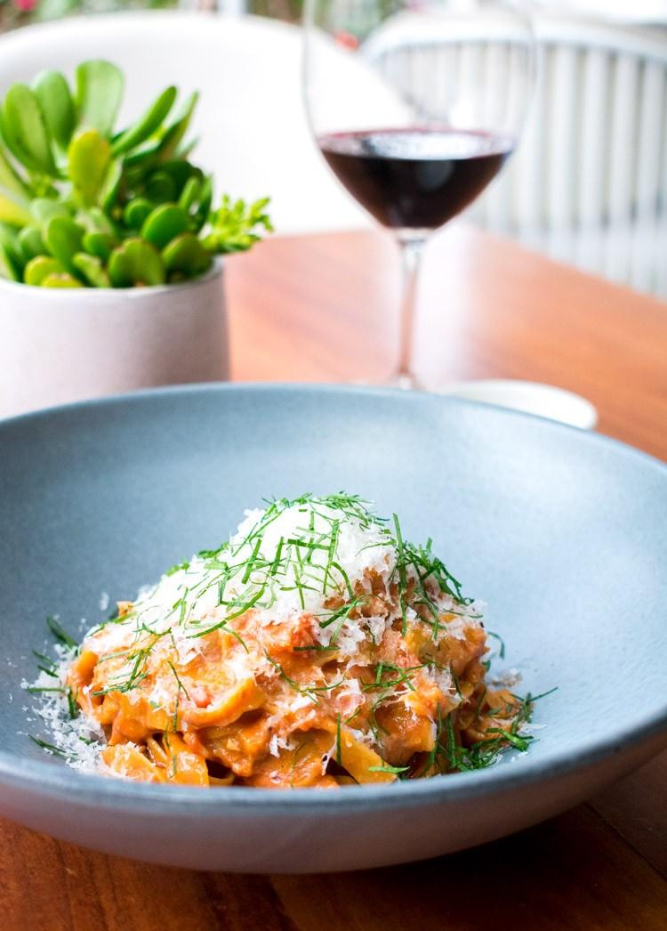 Restaurante Loretta Chic bistro, reportaje en revista Maria Orsini