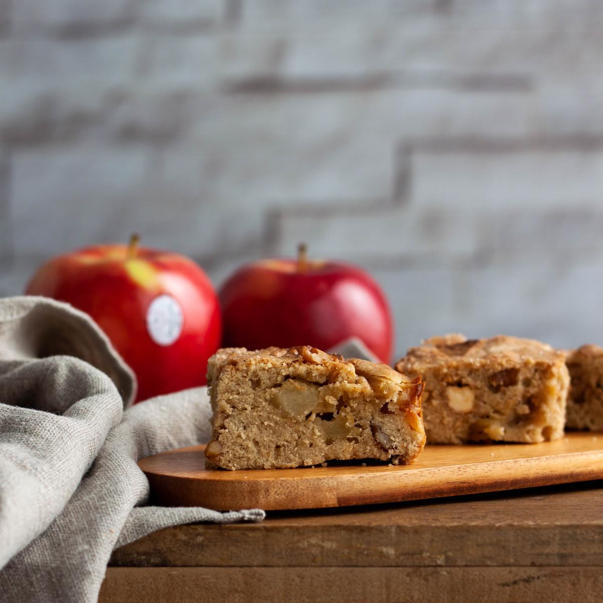 blondie con manzana y chocolate blanco