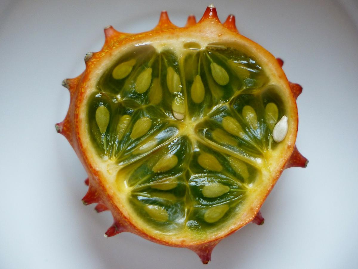 imagen fruta exotica kiwano o melon africano