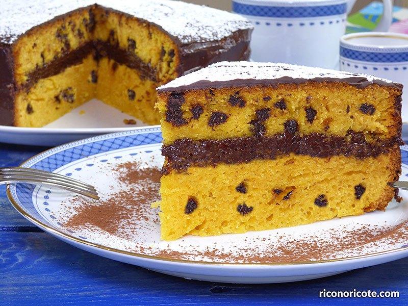 Bizcocho de calabaza relleno de chocolate