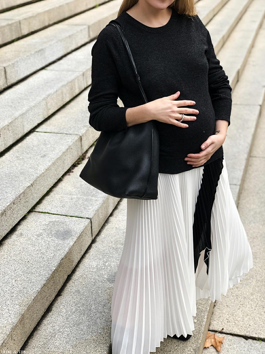 Trini | Equipment sweater Proenza Schouler skirt