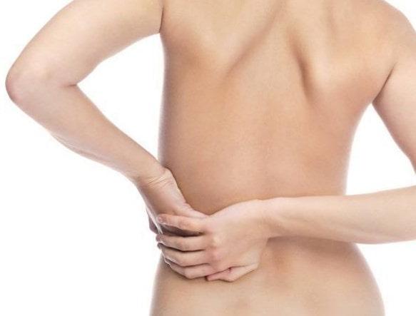 La escoliosis lumbar incluye dolor sobre la región lumbar