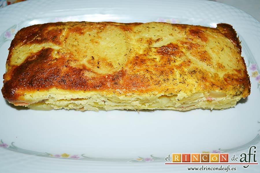 Pudin de salmón, desmoldar con cuidado