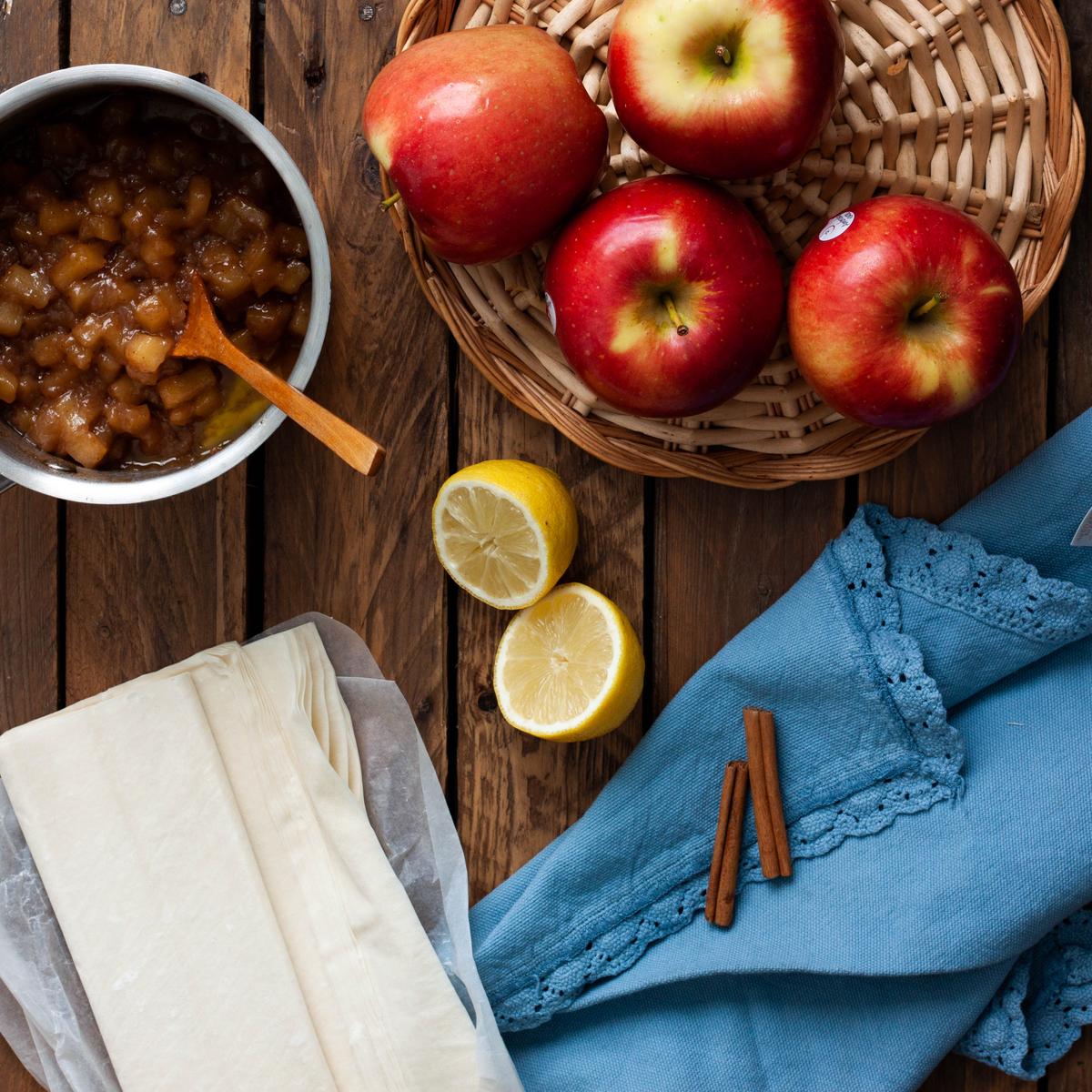 saquitos crujientes de manzana especiada