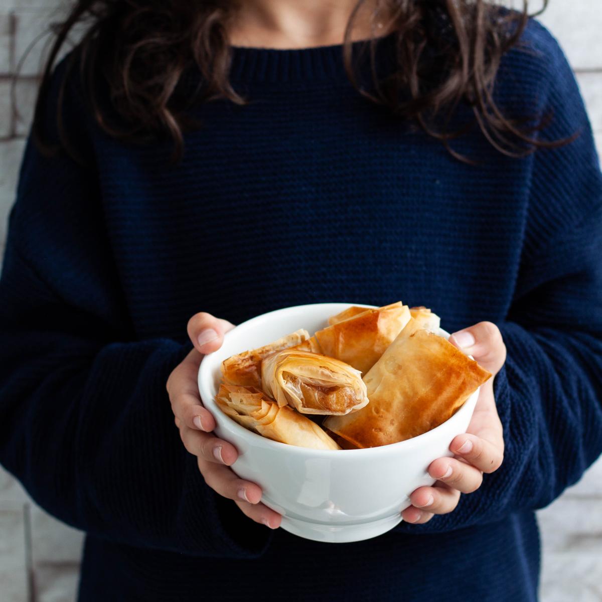 saquitos crujientes de manzana especiada