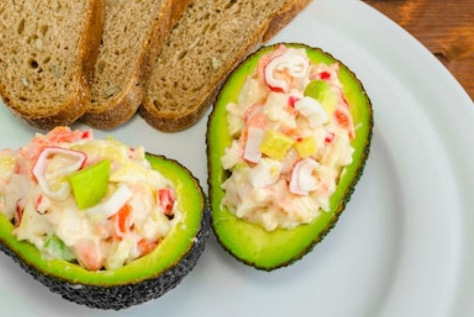 aguacates rellenos de gambas