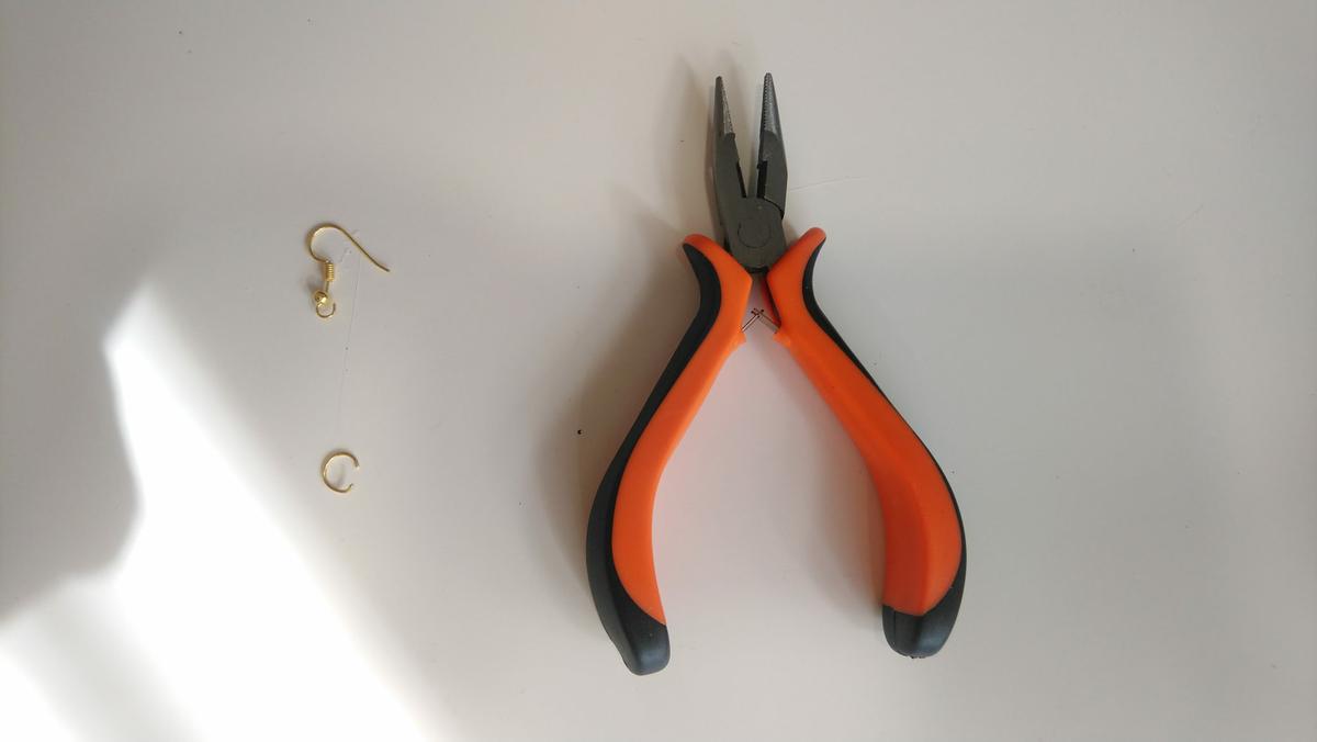 Pendientes de tiras de polipiel ¡ En 10 minutos los tienes !