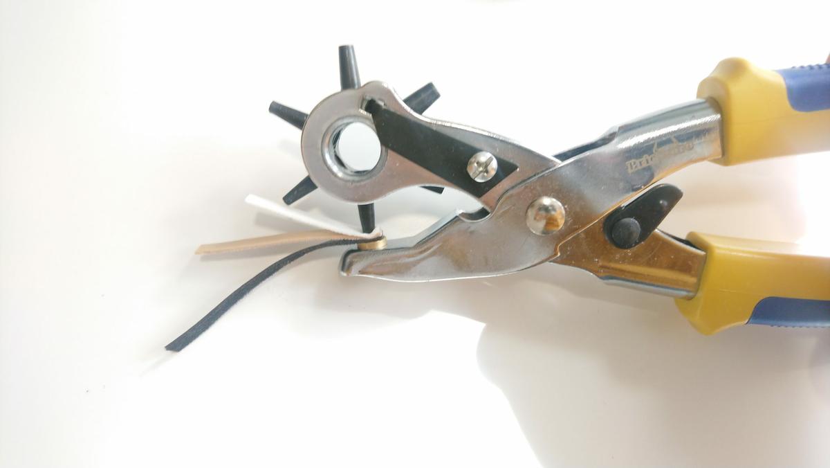 Pendientes de tiras de polipiel ¡ En 10 minutos los tienes !