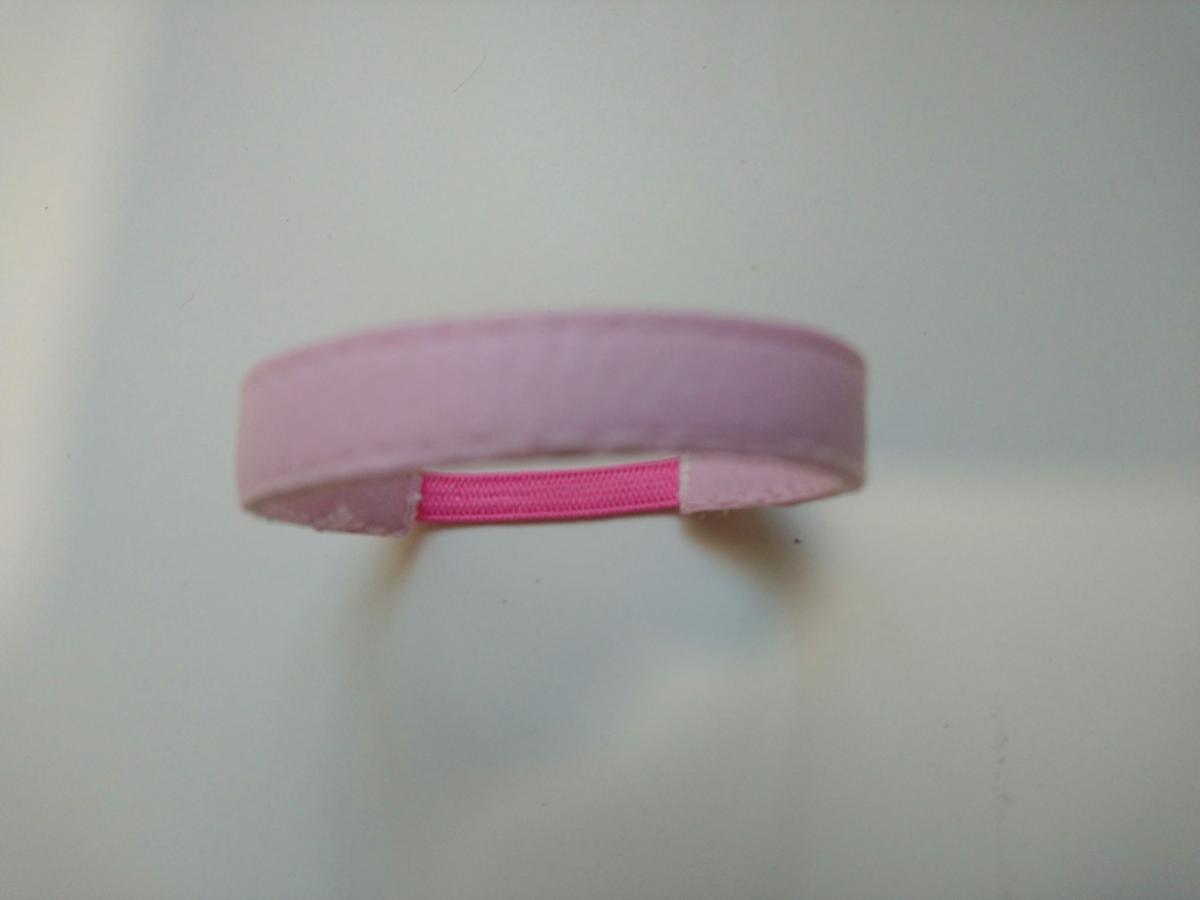 Pulsera bicolor de polipiel (flores) ¡ Con patrones gratis !