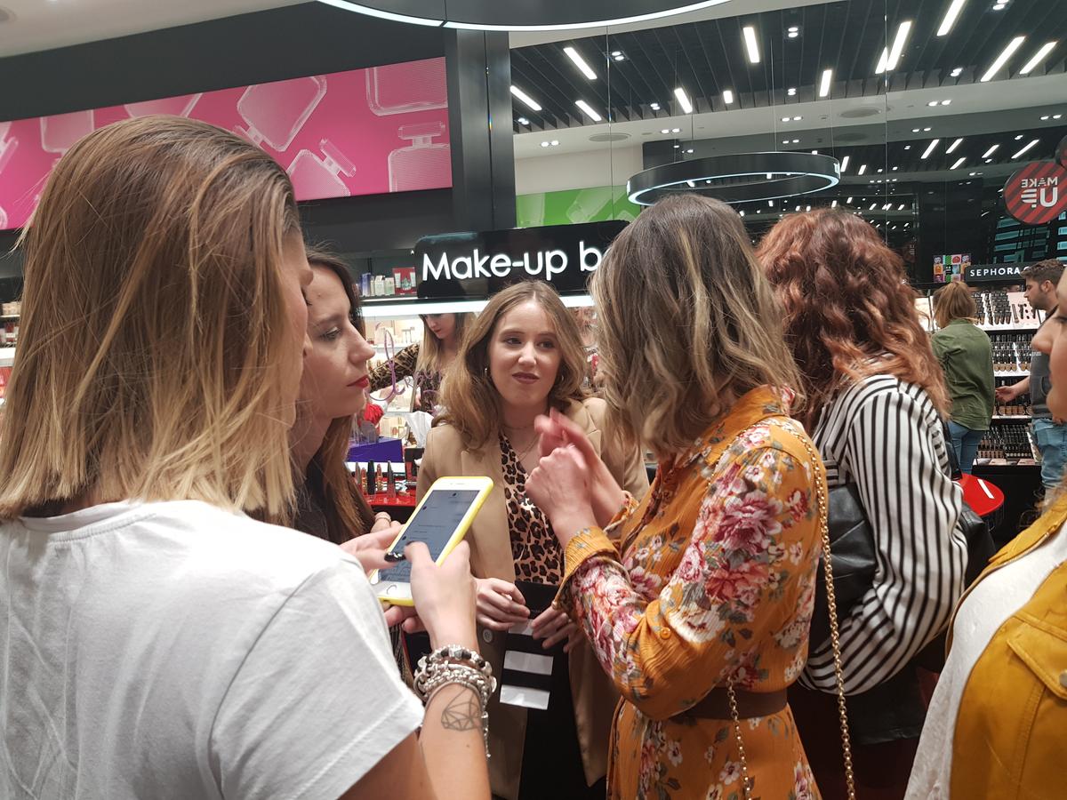 Ursula Padima presenta su nueva coleccion de pendientes en Sephora Granada