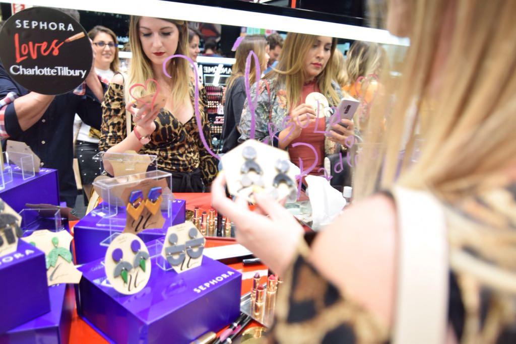 Ursula Padima presenta su nueva coleccion de pendientes en Sephora Granada