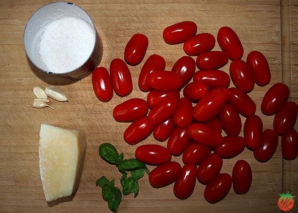 Ingredientes pasta con tomate y nuez moscada