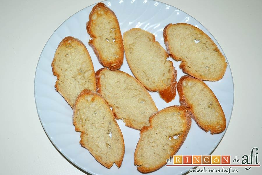 Sopa de cebolla gratinada, reservarlas