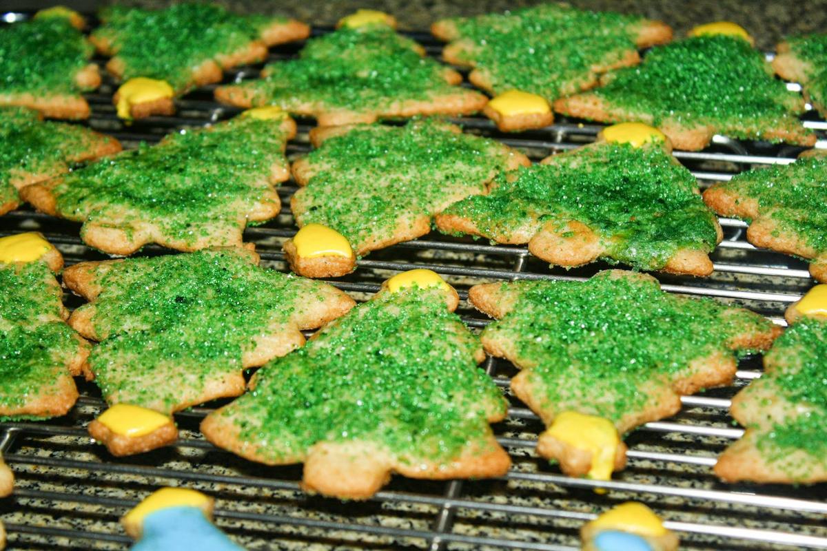 Galletas sobre rejillas.