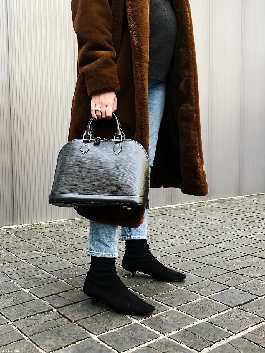 Trini | Toteme coat Stella McCartney boots