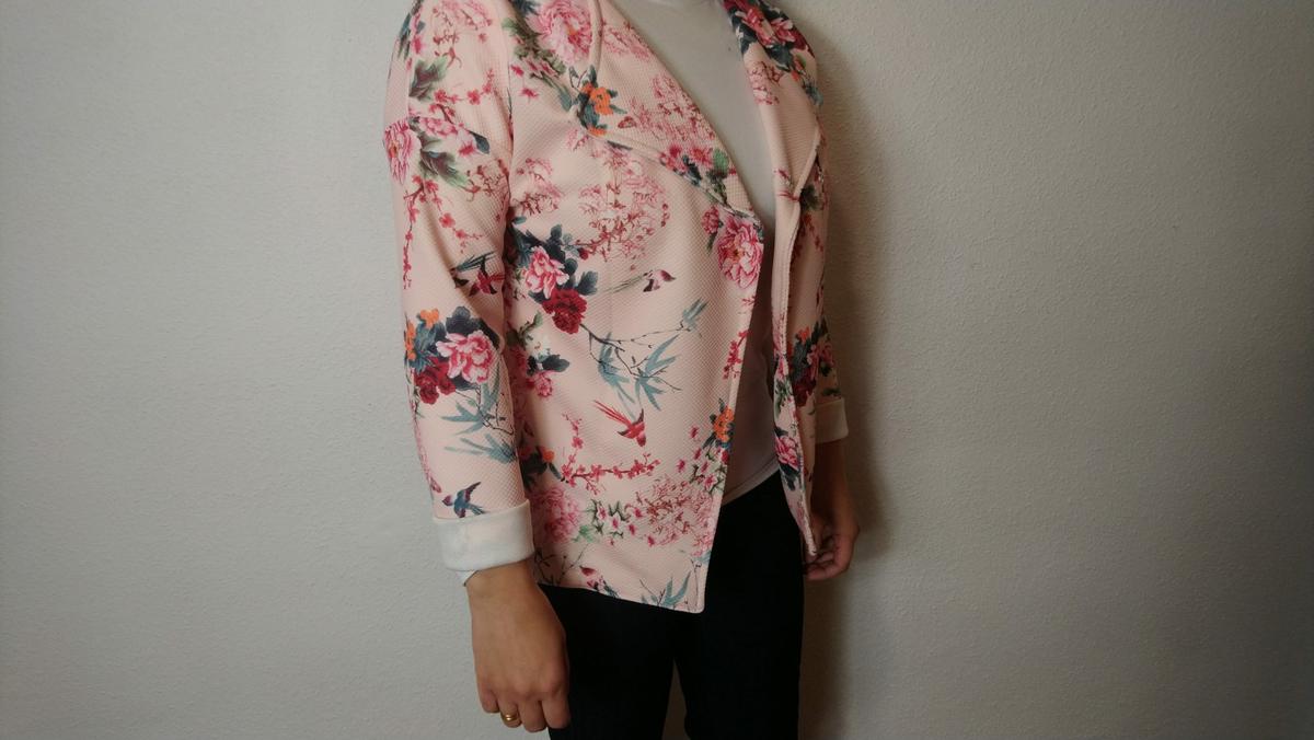 Chaqueta mujer con manga japonesa ¡Con patrones gratis!